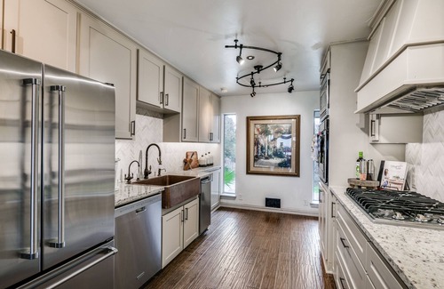 Rockwall House | Tranquil Lakeview Haven: Two Homes, Relaxation, and Outdoor Delights