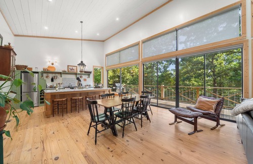 Golden Cabin | Tranquil Luxury | Firepit, Hot Tub & Forest Views