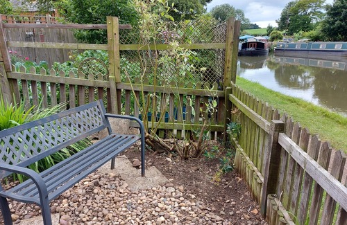 Blisworth Apartment | Tranquil Northampton Retreat