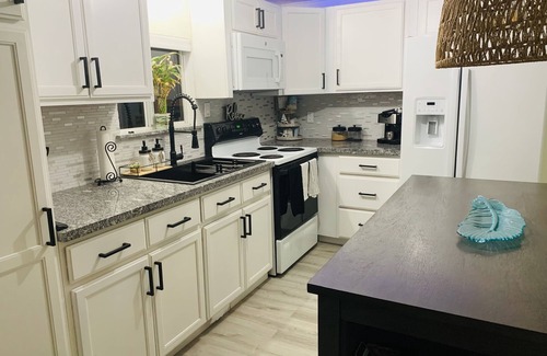 Key Largo Villa | Tranquil Oasis Beach Home