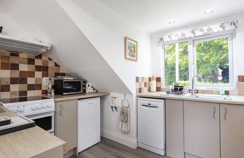 Kintbury Cottage | Tranquil one-bedroom annexe with forest views in Kintbury.