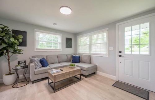 Blacksburg Villa | Tranquil Retreat - Conveniently Located