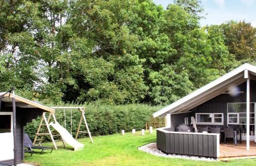 Mommark Strand House | Tranquil Retreat in Mommark - By Traum Ferienwohnungen