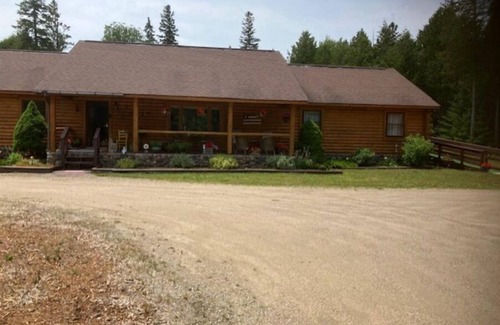 St Ignace Apartment | Tranquil Retreat or Romantic Getaway in Beautiful Upper Peninsula of Michigan.