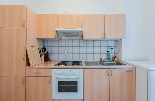 Prenzlauer Berg Apartment | Tranquil Retreat PrenziBerlin near Alexanderplatz