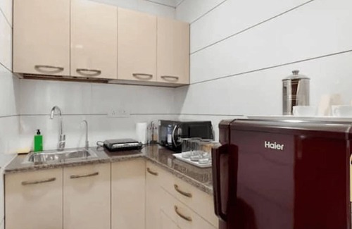 Sushant Lok Apartment | Tranquil Studio apartment