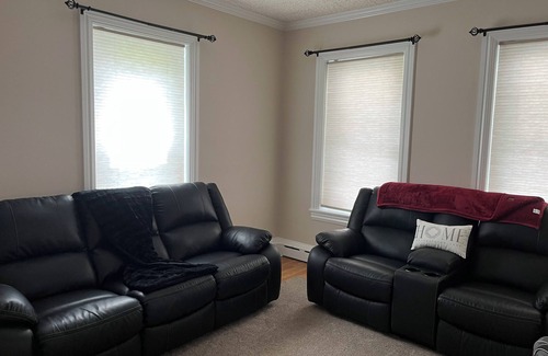 Blooming Glen House | Tranquil townhome in Perkasie borough