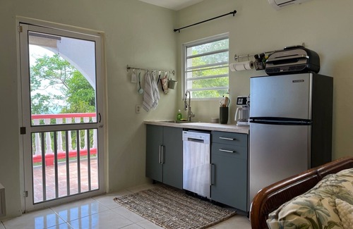 Estate Bonne Esperance Villa | Tranquil Two Bedroom Retreat with Ocean Views! Family Friendly.