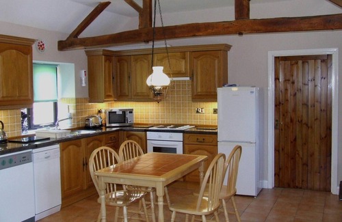 St Leonards-On-Sea Cottage | Tranquil, Well-equipped Cottage with panoramic country views.