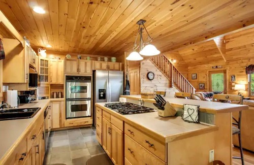 Whittier Cabin | Tranquility in the Smokies