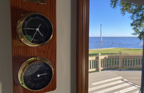 Hertford House | Tranquility on the Sound