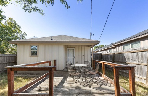 Killeen House | Tranquility Pad- Entire Luxuriously furnished home for short and long term stays