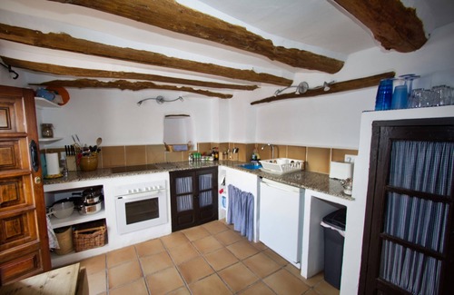 Iznajar Cottage | Tranquility & Peace in the Historical Heart of Andalucia - Casita Liebre