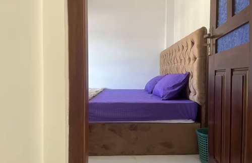 Seeduwa - Katunayake Bed & Breakfast | Transit Terminal at Colombo airport - Deluxe Queen