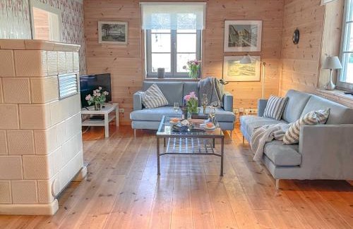 Luckow House | traumHaff Ungewöhnliches Segelmacherhaus, Sauna, Kachelofen, Hund, 300m vom Wasser