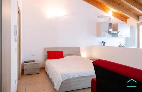 Travedona-Monate Apartment | Travedona Loft by lake Ixihome