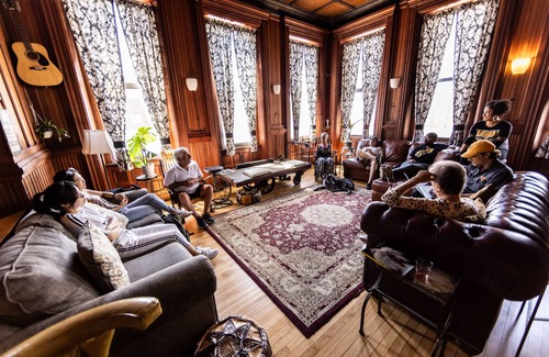 South Side Flats Hotel | Traveler's Rest Hotel