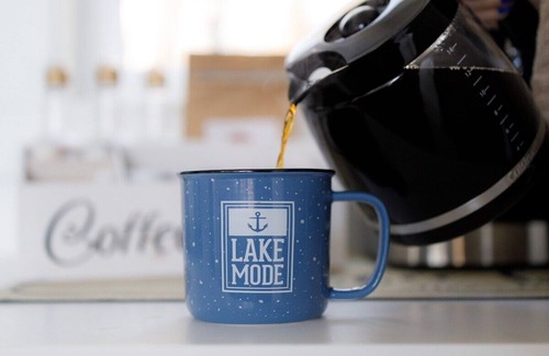 Dryden Ski Chalet | Travelers Dream Home | Hot Tub | Pet-Friendly | Sunsets | Walk to Town!