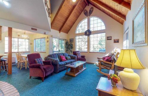 Shaver Lake House | Travelers Rest