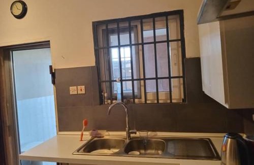Bono East Region House | Travellers Ensuites, La Beach Hub