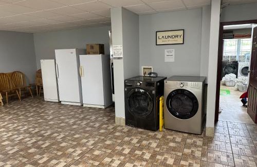 Waasis Hotel | Travellers Inn Fredericton NB