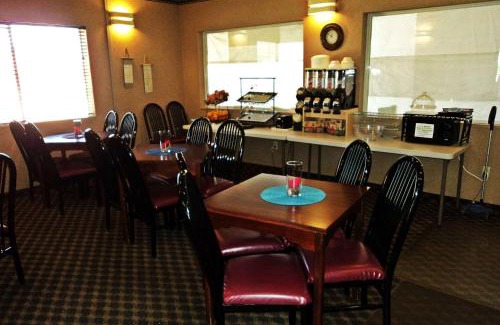Carlsbad Hotel | Travelodge by Wyndham Carlsbad NM