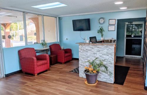 Forsyth Hotel | Travelodge by Wyndham Forsyth