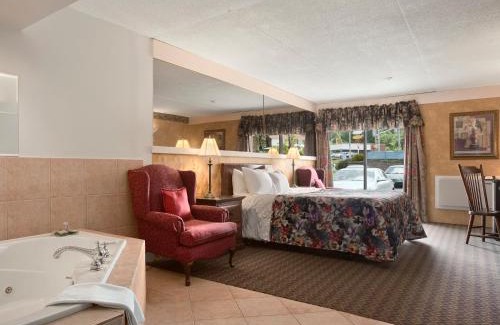 Owen Sound Hotel | Travelodge by Wyndham Owen Sound ON
