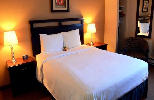 Regina Hotel | Travelodge by Wyndham Regina