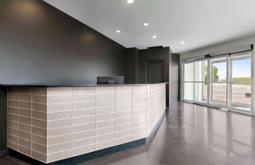 Rigaud Hotel | Travelodge by Wyndham Rigaud