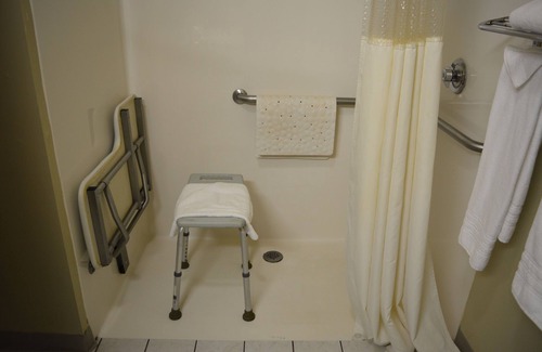 Airport Township Hotel | Travelodge by Wyndham St. Louis