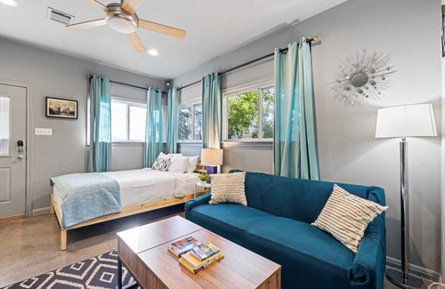 Greater South River City House | Travis Heights Studio · Remodeled Garden Studio near South Congress!