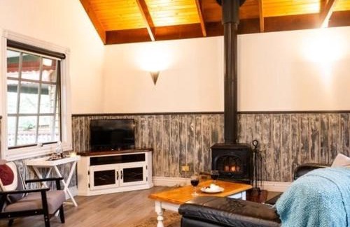 Trawool House | Trawool Shed Cottages, Cafe and Restaurant