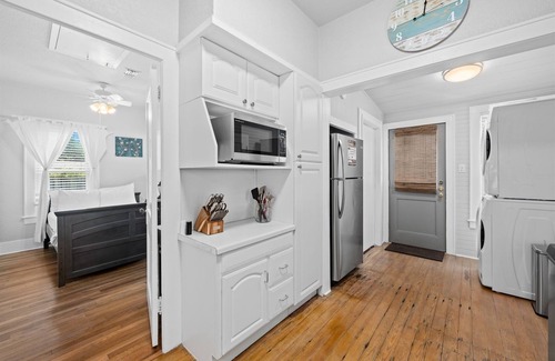 Harbor Oaks House | Traylor Landing - Beautiful Home Centrally Located Between Rockport and Fulton!