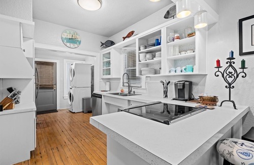 Harbor Oaks House | Traylor Landing - Beautiful Home Centrally Located Between Rockport and Fulton!