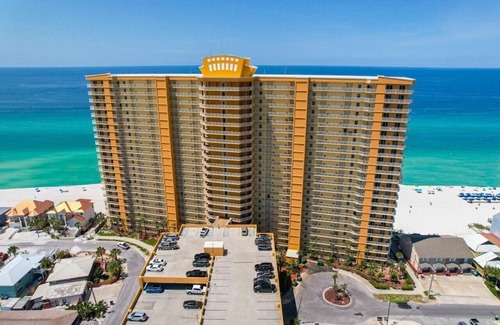 Lower Grand Lagoon Apartment | Treasure Island 707
