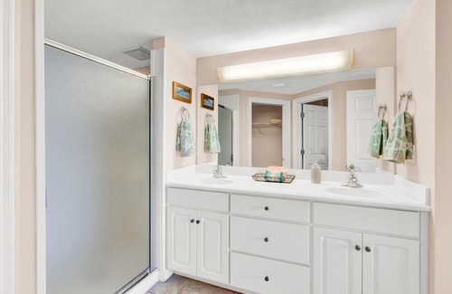 Lower Grand Lagoon Apartment | Treasure Island 707