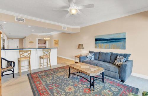 Lower Grand Lagoon Apartment | Treasure Island 707