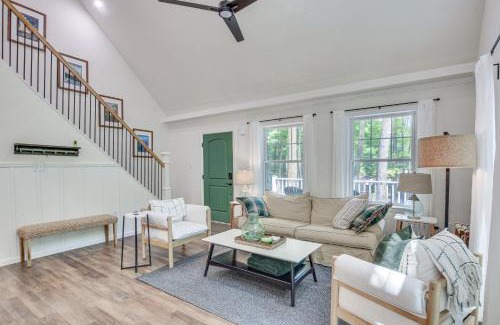 Treasure Lake House | Treasure Lake Home with Deck Walk to Bimini Lake!