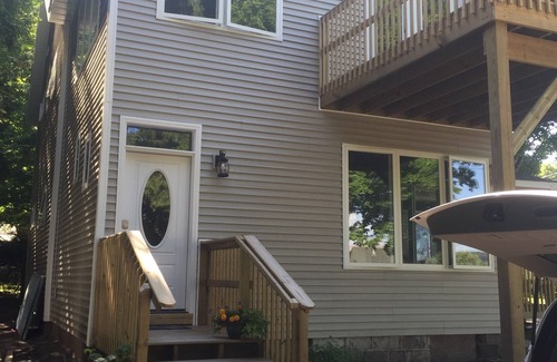 Elberta Apartment | Tree House Apt Overlooking Beautiful Betsie Bay, Near magnificent Lake overlook