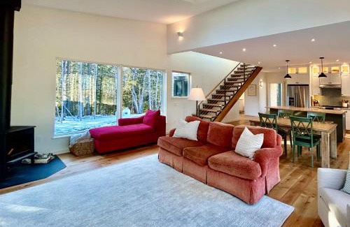 Tenants Harbor House | Tree House at Harts Neck
