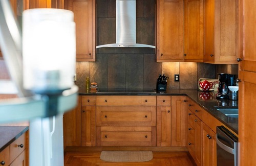 Maple City House | Tree House in The Homestead