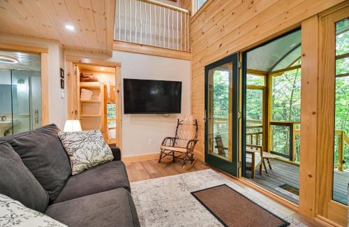 Rumford Center House | Tree House with Hot Tub Near Sunday River Resort!