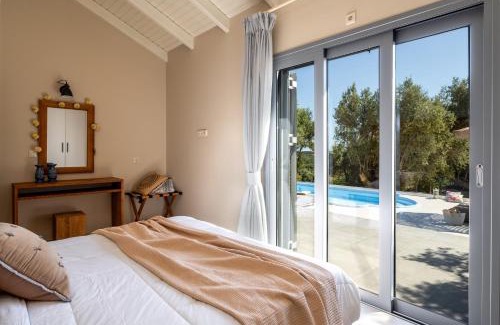 Eleios-Pronnoi House | Tree of Life