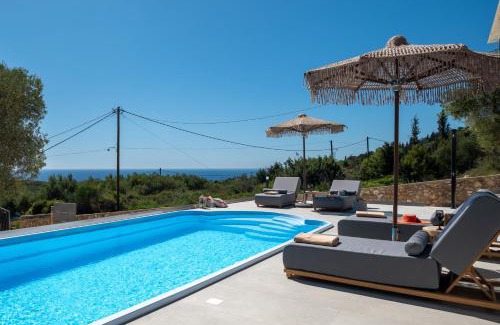 Eleios-Pronnoi House | Tree of Life
