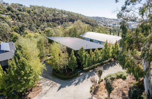 South Launceston House | Tree Top Treasure Itas