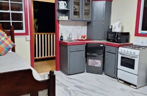 Laborie Apartment | Tree View Escape 3