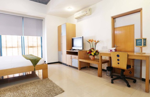 Ejipura Hotel | Treebo Edha Suites Koramangala