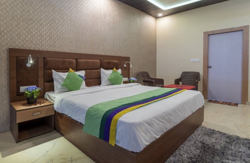 Faizabad Hotel | Treebo Heaven Grand Ayodhya