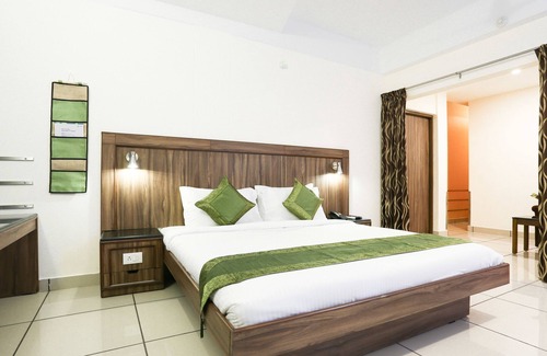 Gokulam Hotel | Treebo Komfort Suites, 3 Km From Mysore Palace